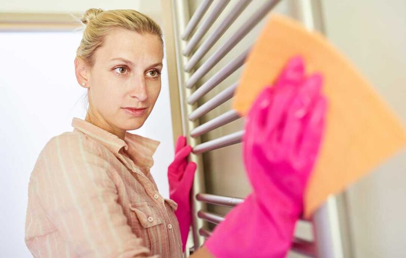 Come pulire i termosifoni ed evitare la formazione di polvere