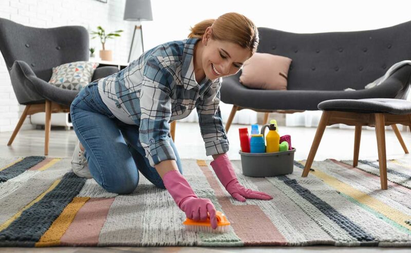 Pulire a fondo un tappeto: come e quando farlo?