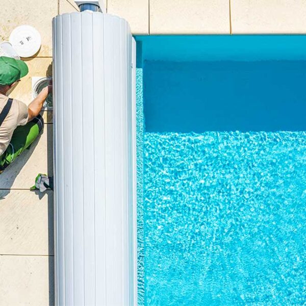 Flocculante per piscine: cos’è e come si usa?